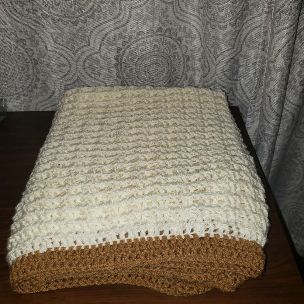 Cuddly Brown & Cream Baby Blanket